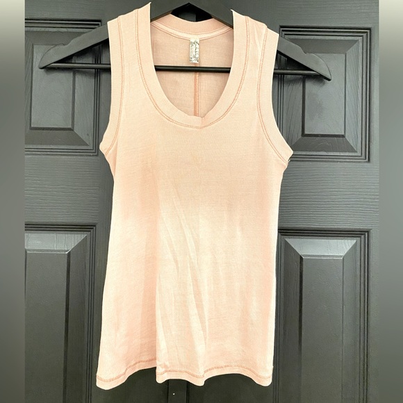 Free People cute roses pink tank - Picture 2 of 3